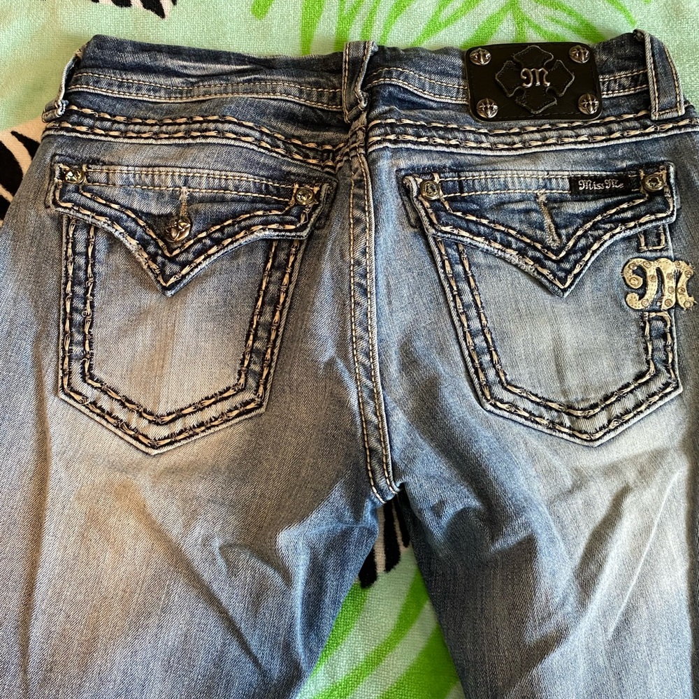 Miss me jeans size 29 super cute!:)
